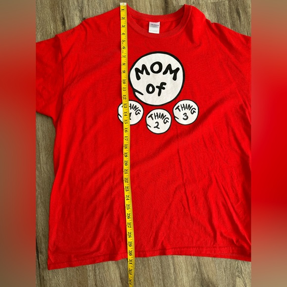 Vintage 2000’s THING ONE TWO AND THREEs MOM. Worn twice. - Picture 6 of 6